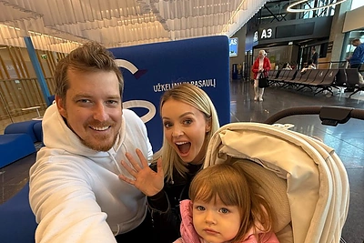 Ugnė Siparė su šeima / Asmeninio albumo nuotr.