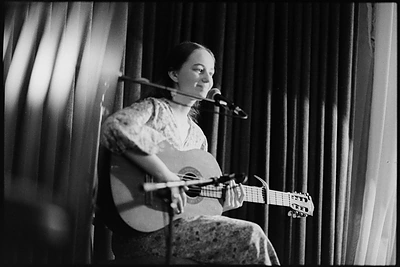 Muzikantė Barbora Matuzaitė: „Menas yra tikras, o tikrumo šiam pasauliui trūksta“