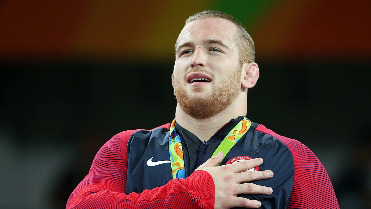 Kyle'as Snyderis su olimpiniu aukso medaliu 2016 m. Rio de Žaneire / „Reuters“/„Scanpix“ nuotr.