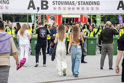 Gerbėjai renkasi Justino Timberlake'o koncertą Dariaus ir Girėno stadione Kaune / Teodoro Biliūno / BNS nuotr.