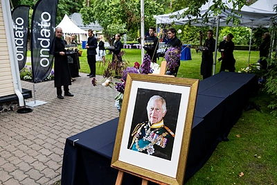 Didžiosios Britanijos Karaliaus gimtadienio šventė Jungtinės Karalystės ambasadorės rezidencijoje / Pauliaus Peleckio / BNS nuotr.