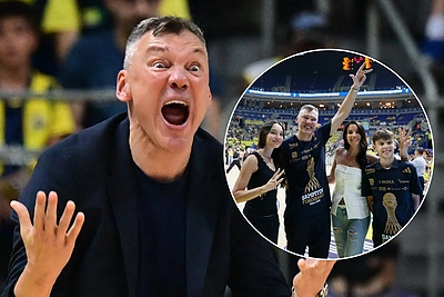 Po įspūdingos Jasikevičiaus pergalės – neregėti šeimos kadrai: žmona Anna, vaikai ir „triguba karūna“