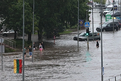 Po liūties apsemtos gatvės Mažeikiuose / Kazimiero Paulausko|Mažeikių rajono savivaldybė nuotraukos