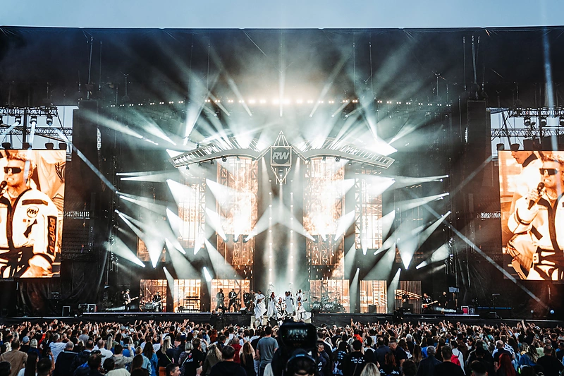 Robbie Williamso koncertas Dariaus ir Girėno stadione Kaune / Roko Snarskio nuotr.