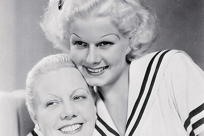 Ne tik Jean vyresnioji dievino dukrą – Baby irgi patologiškai troško motinos artumo / Getty nuotrauka