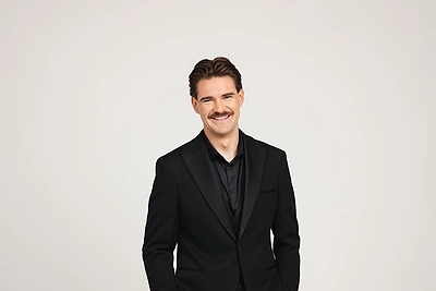 Gerbėjai pašėlo įšvydę naują Paul de Miko įvaizdį: lygina su Holivudo žvaigžde