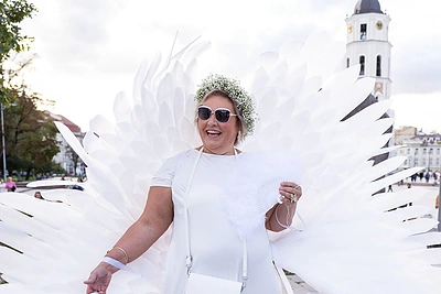 Vienuoliktoji baltoji vakarienė „Le Diner en Blanc“ Vilniuje / Roberto Riabovo / BNS nuotr.