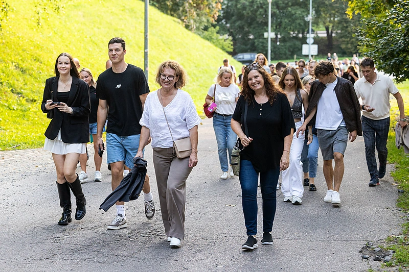 Gerbėjai renkasi į SEL koncertą Kalnų parke / Pauliaus Peleckio / BNS nuotr.