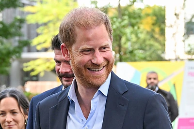 Princas Harry pirmą kartą po ilgo nesimatymo susitiko su tėvu karaliumi Charlesu III