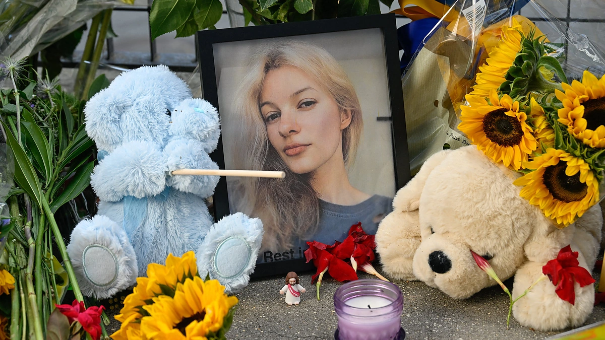 Žmonės atsisveikina su nužudytąja Iryna Zarutska / Vida Press nuotr.
