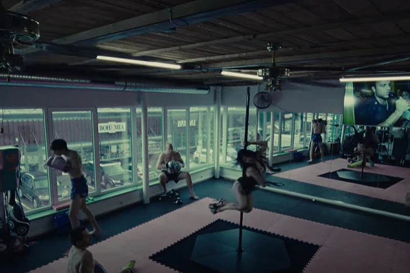 Vaizdo klipe užfiksuotas Radži / Stop kadras.