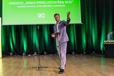 Paroda „Rinkis prekę lietuvišką 2025“ – geriausiai įvertintiems metų gaminiams iškilmingai įteikti aukso ir sidabro medaliai / Organizatorių nuotr.