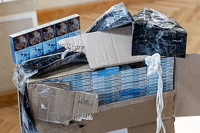 Meteorologiniu balionu skraidintos cigaretės / Pauliaus Peleckio / BNS nuotr.