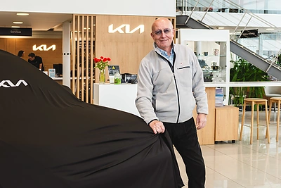 Arūnas Valinskas su nauju automobiliu / Asmeninio archyvo nuotr.