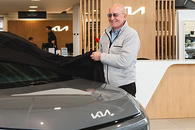 Arūnas Valinskas su nauju automobiliu / Asmeninio archyvo nuotr.