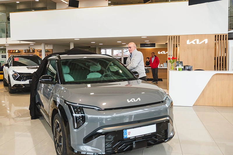 Arūnas Valinskas su nauju automobiliu / Asmeninio archyvo nuotr.