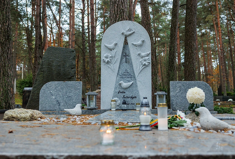 Dalios Teišerskytės kapas / Eriko Ovčarenko / BNS nuotr.