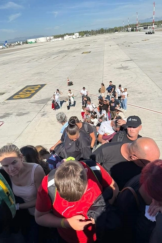 Lietuviai, užstrigę Antalijos oro uoste / Asmeninio archyvo nuotr.