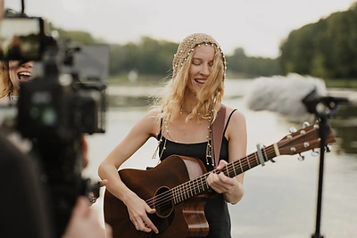„Live on Water“ pristato lyriškąsias „Baltas varnas“ / Organizatorių nuotr.