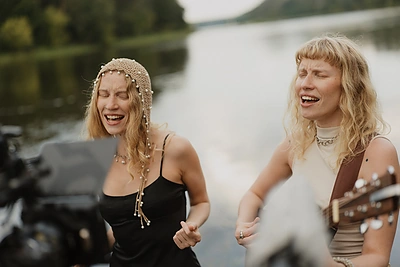 „Live on Water“ pristato lyriškąsias „Baltas varnas“ / Organizatorių nuotr.