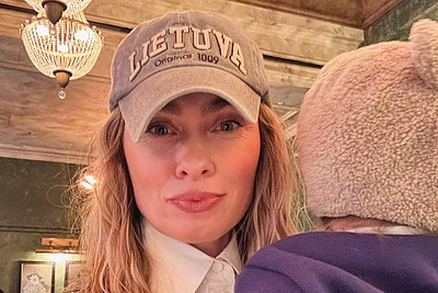 Po ilgos tylos – pirmas Ievos Stasiulevičiūtės interviu: prabilo apie gyvenimą Niujorke ir 2 metų sūnų