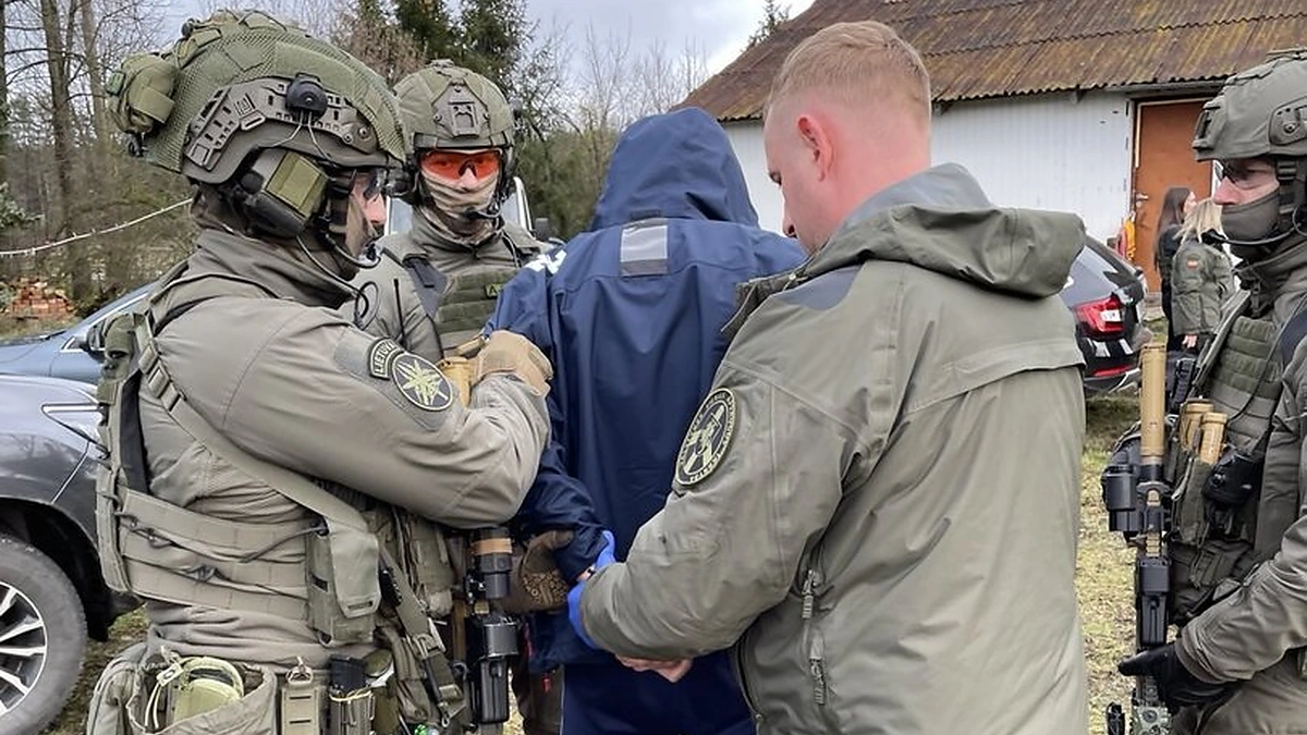 Jungtinės teisėsaugos pajėgos smogė oro balionais gabenamos kontrabandos tinklui / VSAT nuotr.