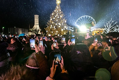 Šiaulių Kalėdų eglės įžiebimas / Rolando Parafinavičiaus nuotr.