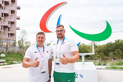 Paralimpietis A.Skuja ir jo treneris D.Jusys apie sporto ugdomą pasitikėjimą savimi: barjerai slypi galvoje