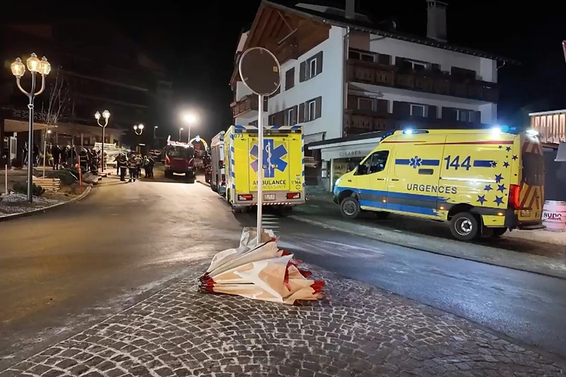Šveicarijos Kran Montanos slidinėjimo kurorto bare kilo gaisras / „Scanpix“ nuotr.