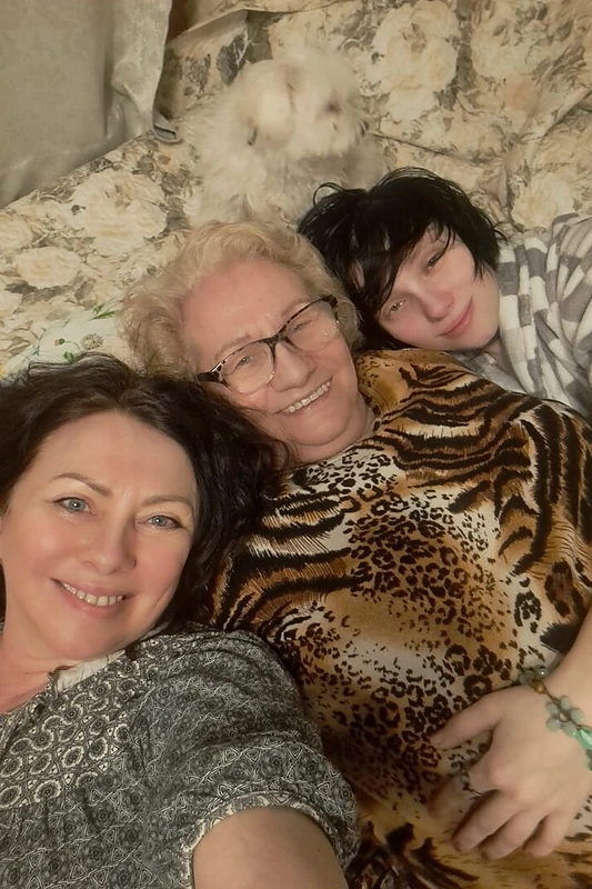 Daiva Tamošiūnaitė su dukra ir mama / Asmeninio archyvo nuotr.