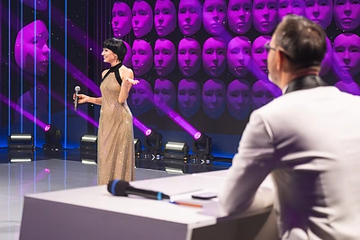 Simona Čėsnaitė projekte „Muzikinė kaukė“ / Simono Barono nuotr.