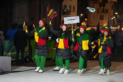 Lietuvos delegacija Kortinoje: karolis Dombrovskis, Neringa Stepanauskaitė, Natalija Kočergina. / Vytauto Dranginio/LTOK nuotr.