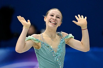 Milane – istorinis Lietuvos debiutas: ant olimpinio ledo sužibo 18-metė čiuožėja