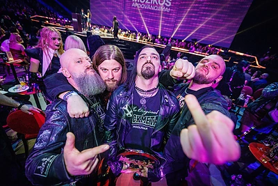 Akibrokštas M.A.M.A scenoje – parodė vidurinį pirštą: „Norėčiau padėkoti jums už nieką“