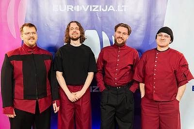 „Eurovizijos“ atrankos finalininkai „SHWR“ prabilo apie Raigardo Tautkaus pašaipas: „Teko prasilenkti koridoriuje...“