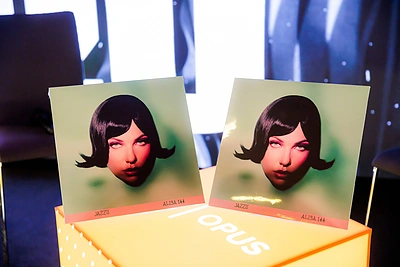 Justė Arlauskaitė-Jazzu Knygų mugėje / Gretos Skaraitienės / BNS nuotr.