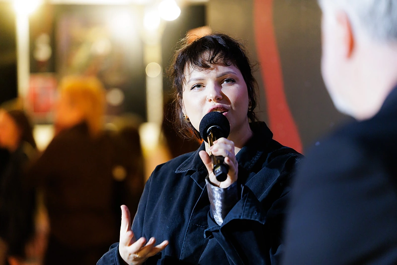 Justė Arlauskaitė-Jazzu Knygų mugėje / Gretos Skaraitienės / BNS nuotr.