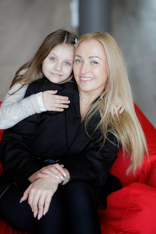 Greta Tumasonienė su dukra Marija / Asmeninio albumo nuotr.