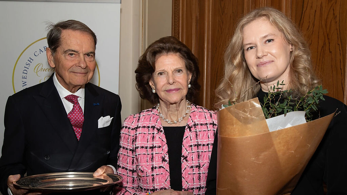 Švedijos karalienės Silvios apdovanojimų akimirka / Queen Silvia Nursing Award nuotr.