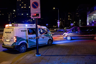 Išpuolis banko skyriuje Vilniuje: policija mieste gaudo dujomis ginkluotą įtariamąjį / Pauliaus Peleckio / BNS nuotr.