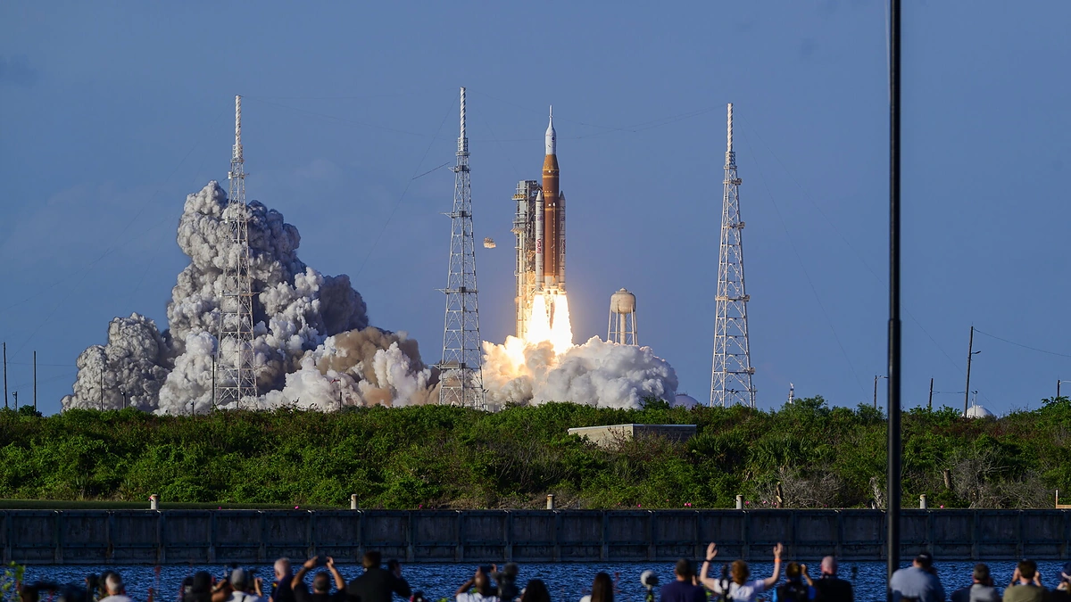 „Artemis II“ pakilimas / „Scanpix“ nuotr.