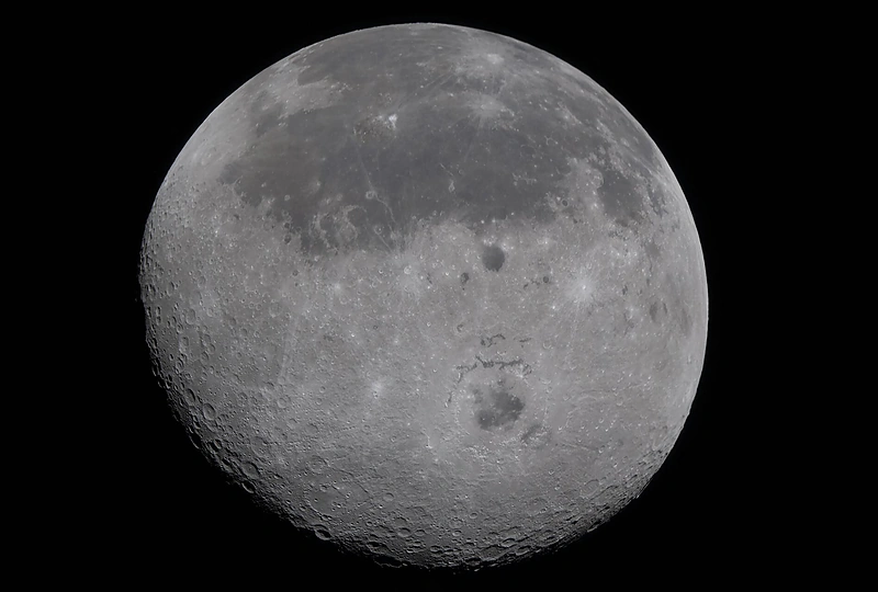 NASA parodė tolimąją Mėnulio pusę / AFP/„Scanpix“ nuotr.