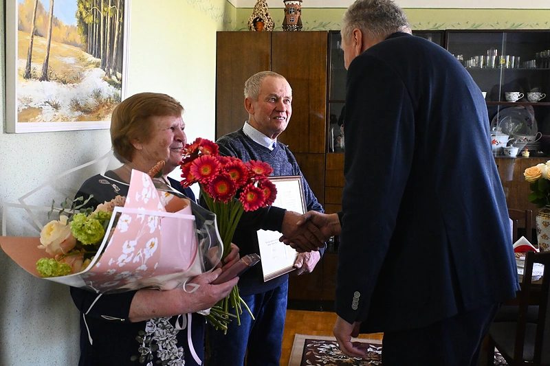 Vanda ir Kazimieras Šimkevičius atšventė deimantines vestuves / Panevėžio rajono savivaldybės administracijos nuotr.