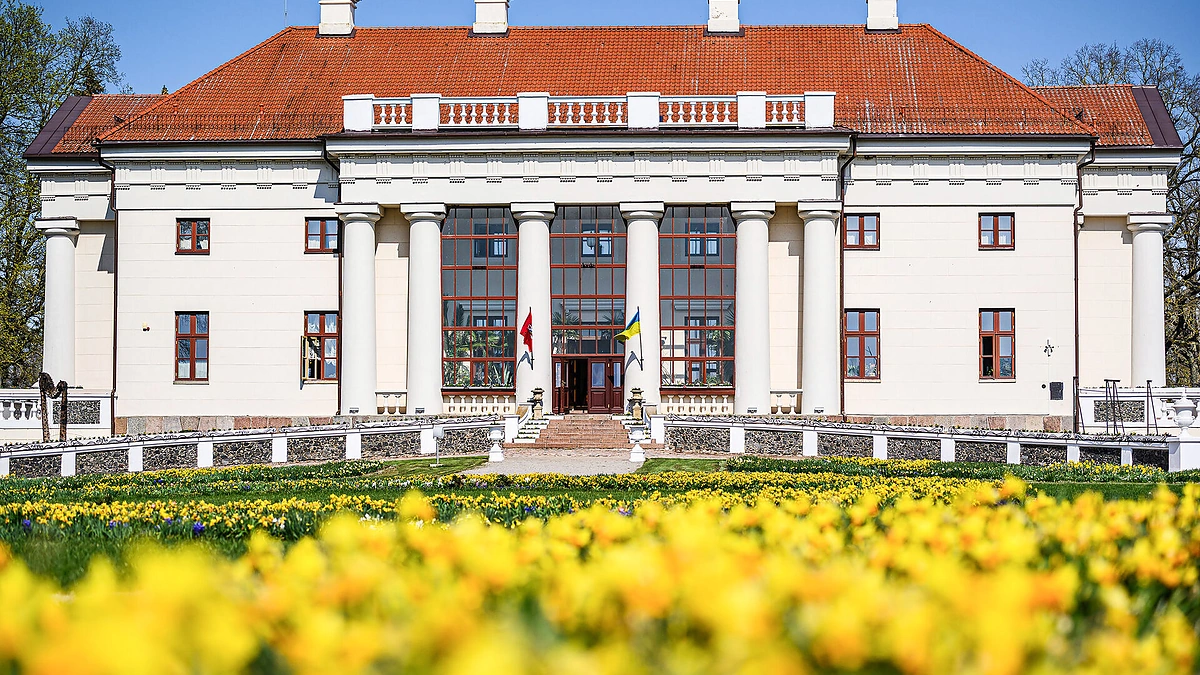 Savaitgalį startuoja Renesanso įkvėptas tulpių ir pavasario gėlių festivalis Pakruojo dvare / „Pakruojo dvaro“ nuotr.