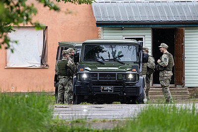 Naujausia žinia: Lietuvos kariuomenė pranešė apie galimą drono kritimo vietą