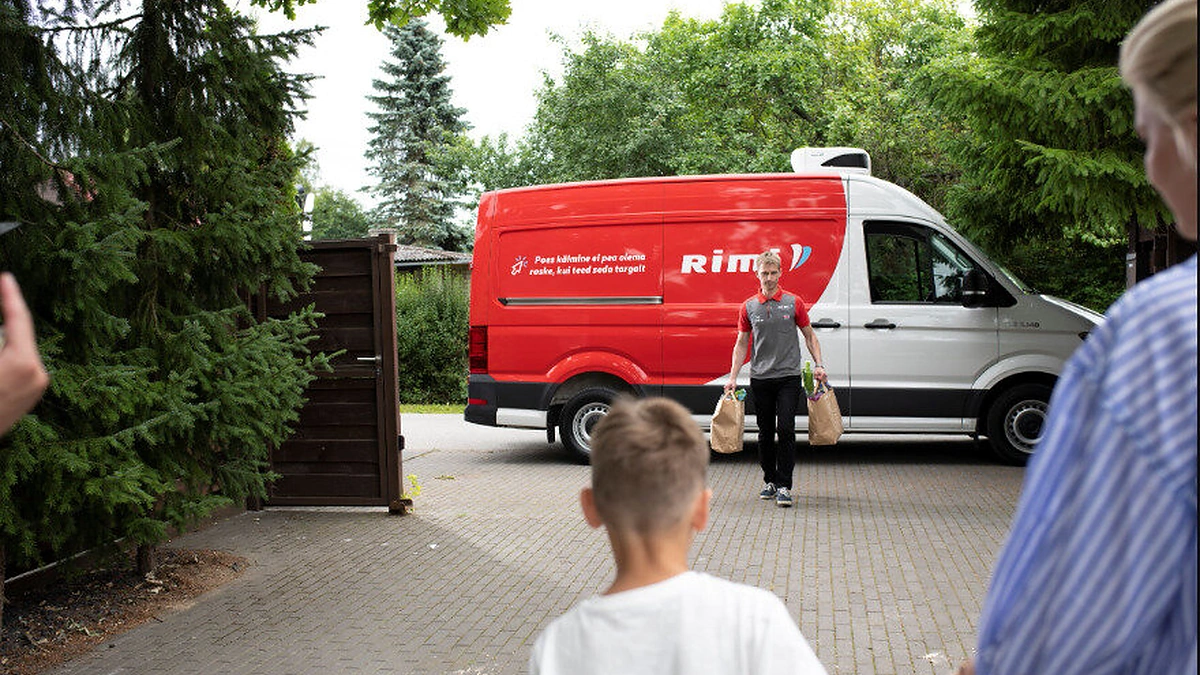 „Rimi“ e. parduotuvėje – net iki 40 % nuolaidos ilgiau galiojantiems produktams / „Rimi“ nuotr.