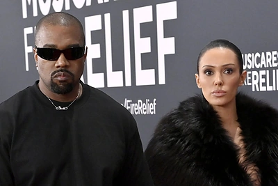 Kanye Westo žmona Bianca Censori pamiršo kelnes? Paviešinti kadrai tiesiog iš gatvės