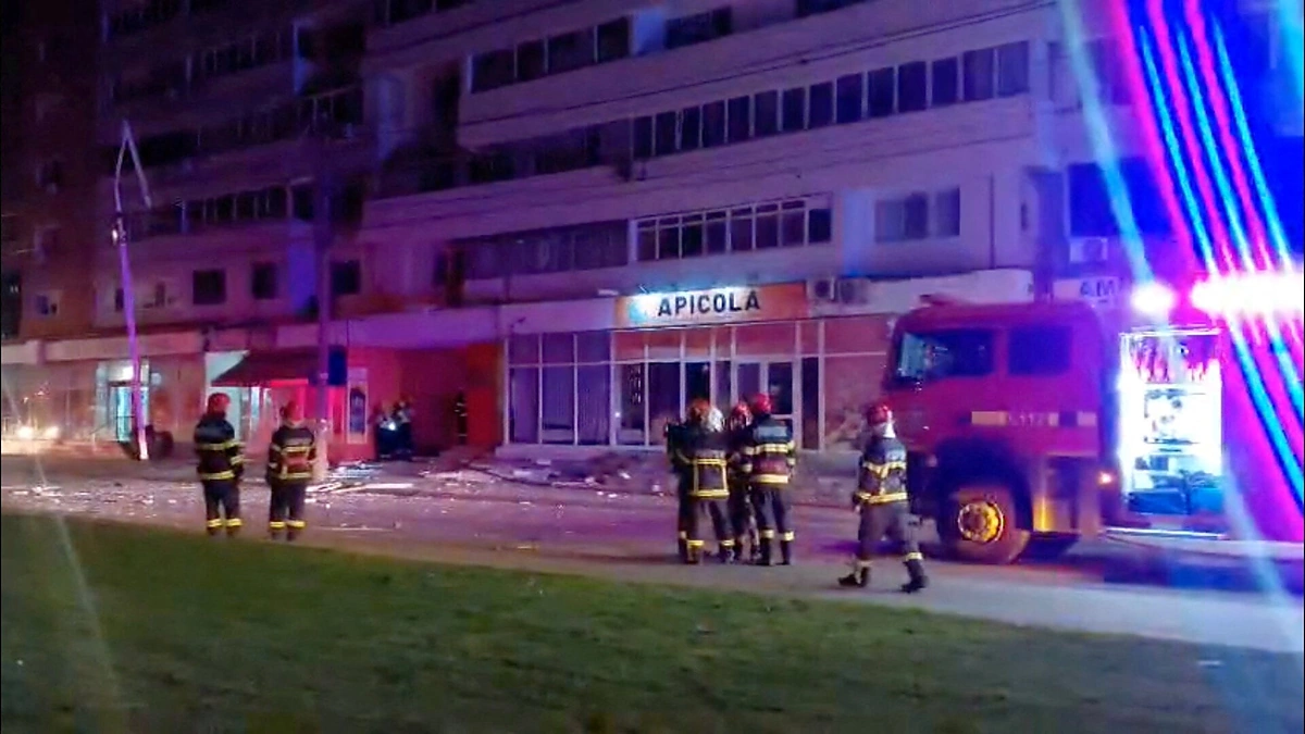 Rusijos dronas pataikė į daugiabutį Rumunijoje / via REUTERS