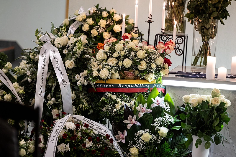 Visagine atsisveikinama su Jevgenijumi Šuklinu / Pauliaus Peleckio / BNS nuotr.