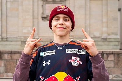 B-Girl Nicka – jau užaugo: atšventusi 19-ąjį gimtadienį nustebino išvaizdos pokyčiais